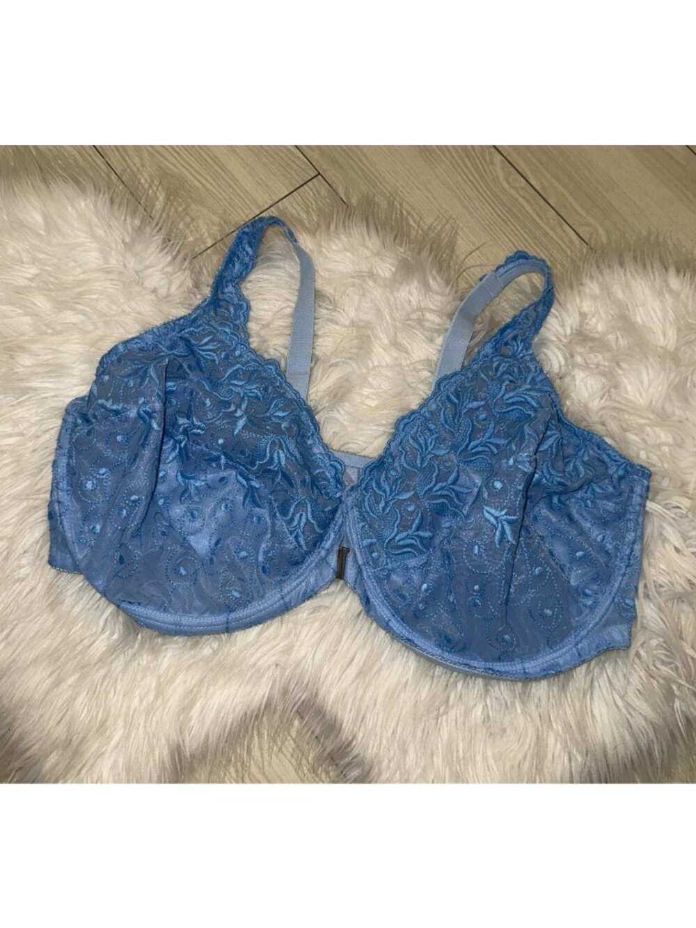 Amoureuse 27-0386-6 Embroidered Lace Front Close Bra Underwire Womens 48DDD Blue